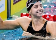 英雄联盟总决赛-包含澳大利亚游泳名将奋力向前，再见巅峰的词条