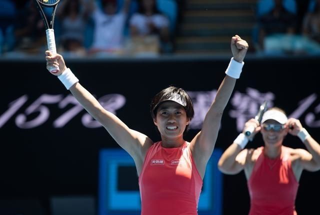 包含捷克全力拼搏，成功晋级欧锦赛的词条