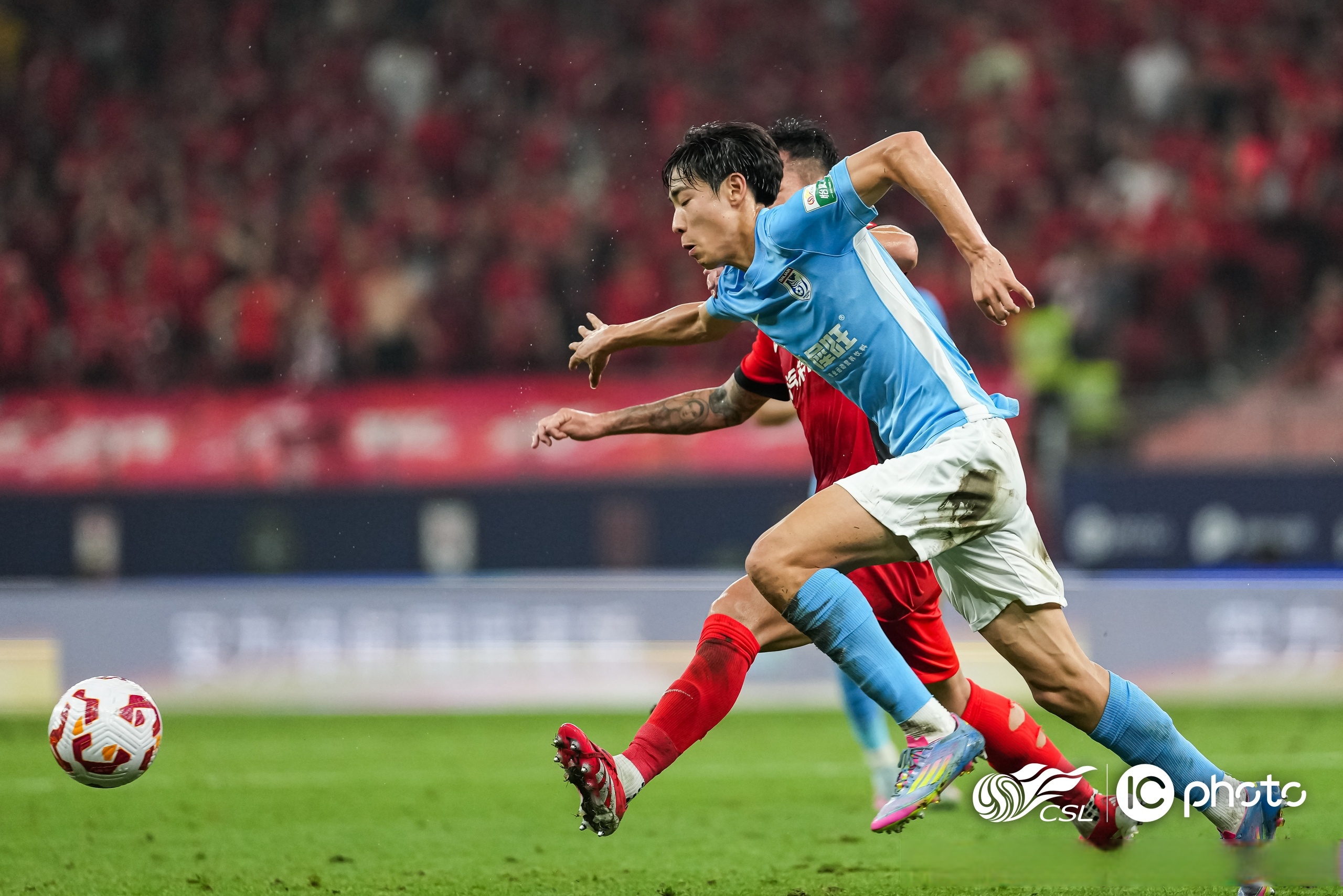 关于超级联赛最新战报：大连一方胜出排名的信息