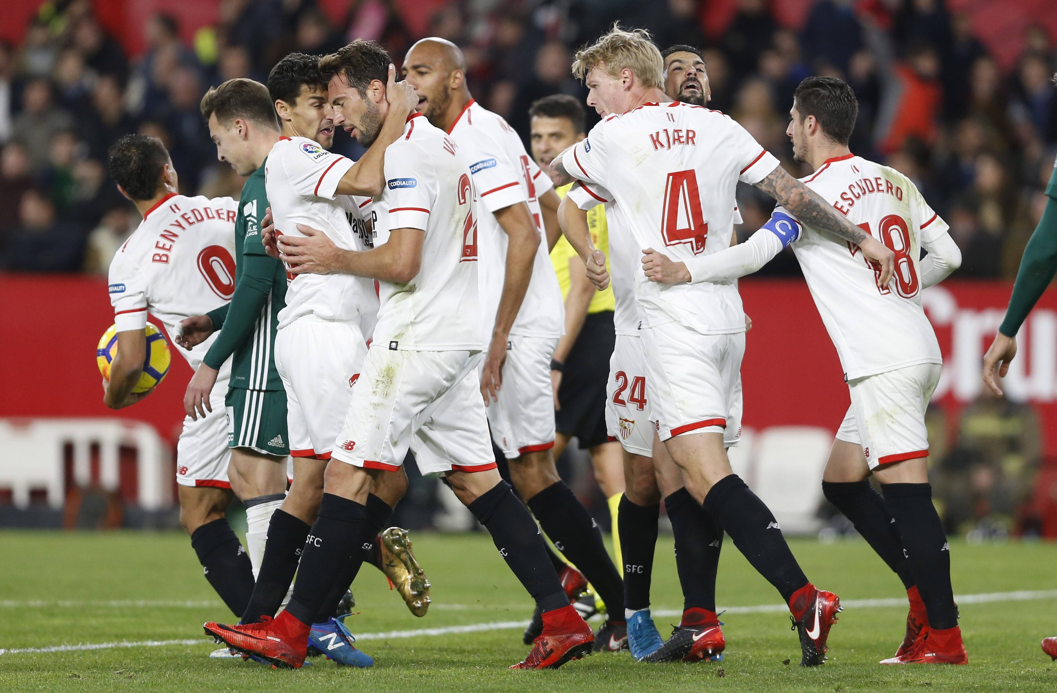 塞维利亚主场告捷,夺得三分 塞维利亚主场告捷,夺得三分