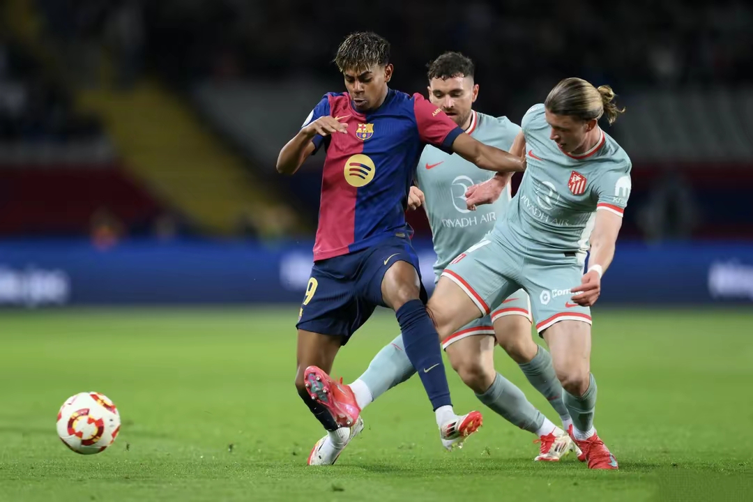 关于西班牙主力后卫遭遇停赛,球队迅速调整战术的信息 关于西班牙主力后卫遭遇停赛,球队迅速调整战术的信息