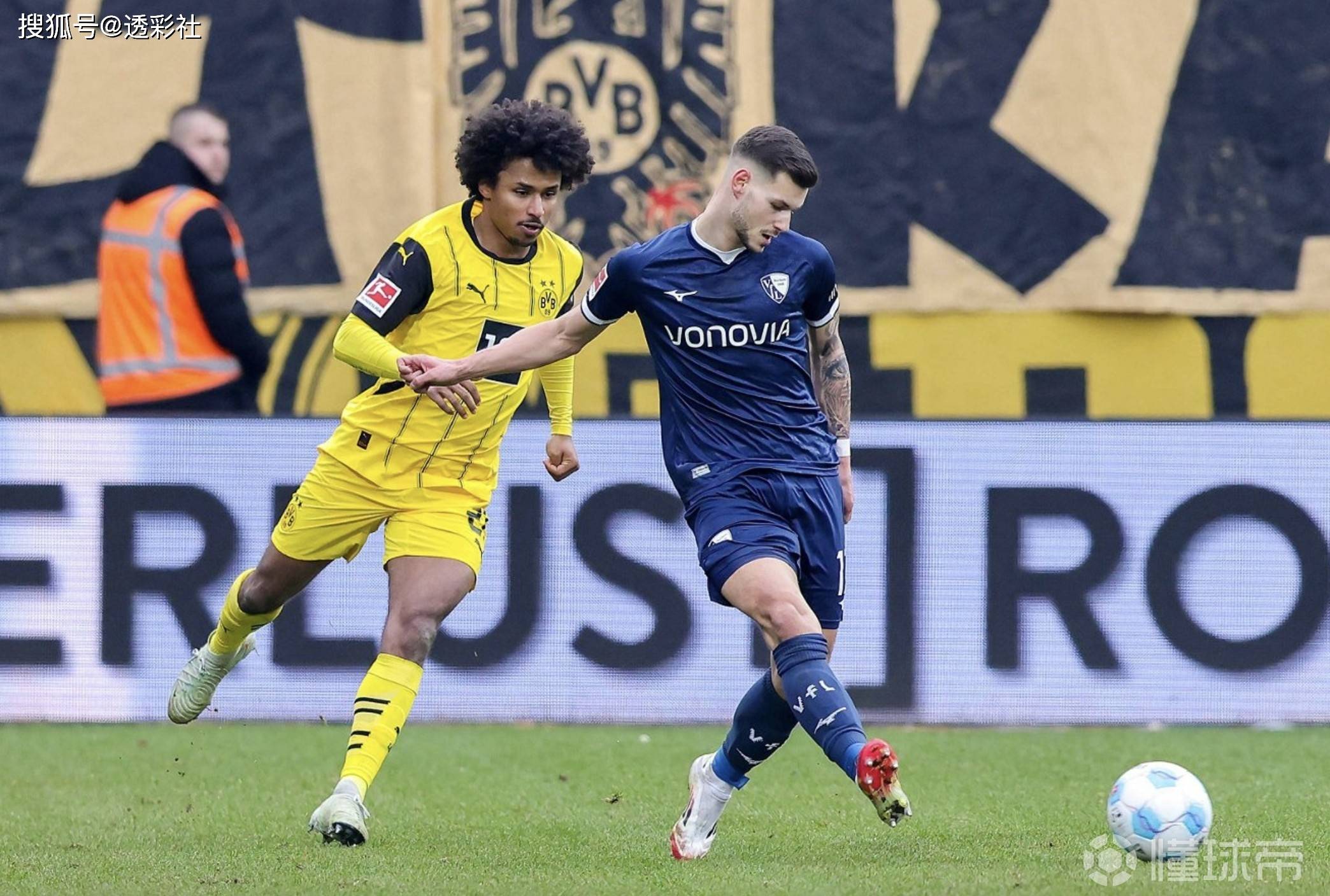 丹麦队轻松晋级，强势表现令人称道