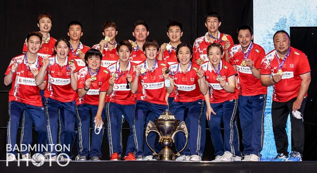 丹麦队轻松晋级，强势表现令人称道