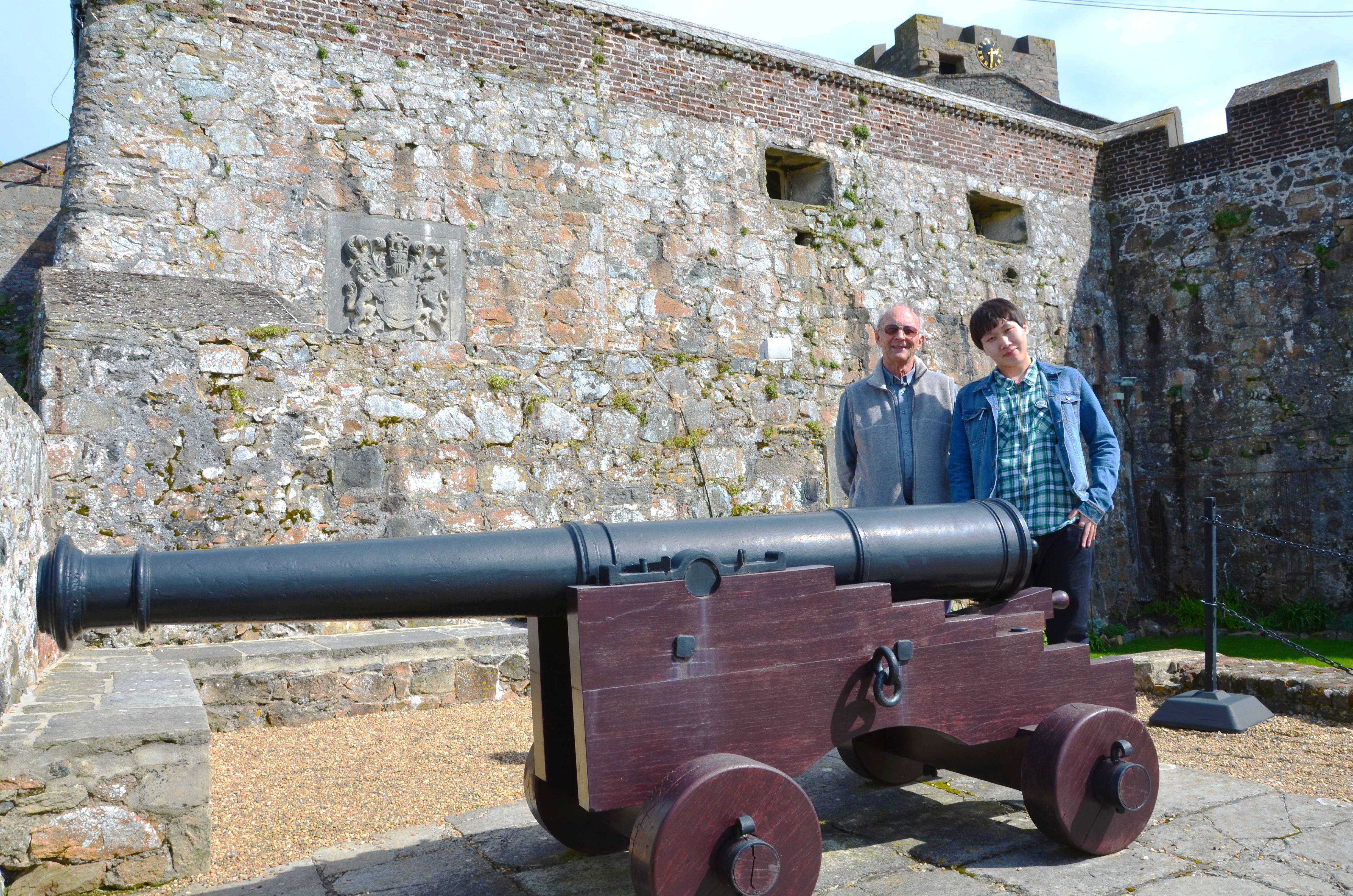 海峡群岛对意大利,海峡群岛队员斗志昂扬的简单介绍 海峡群岛对意大利,海峡群岛队员斗志昂扬的简单介绍