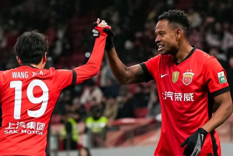 中超新星表现抢眼，球迷调侃称他们未来之星的简单介绍