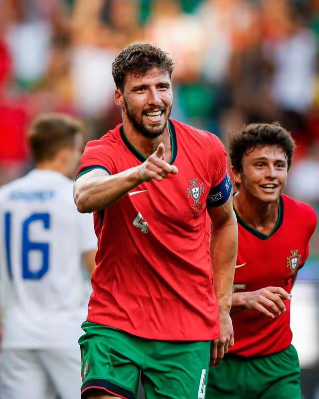 葡萄牙队险胜日本队,王皓惊艳四座的简单介绍 葡萄牙队险胜日本队,王皓惊艳四座的简单介绍