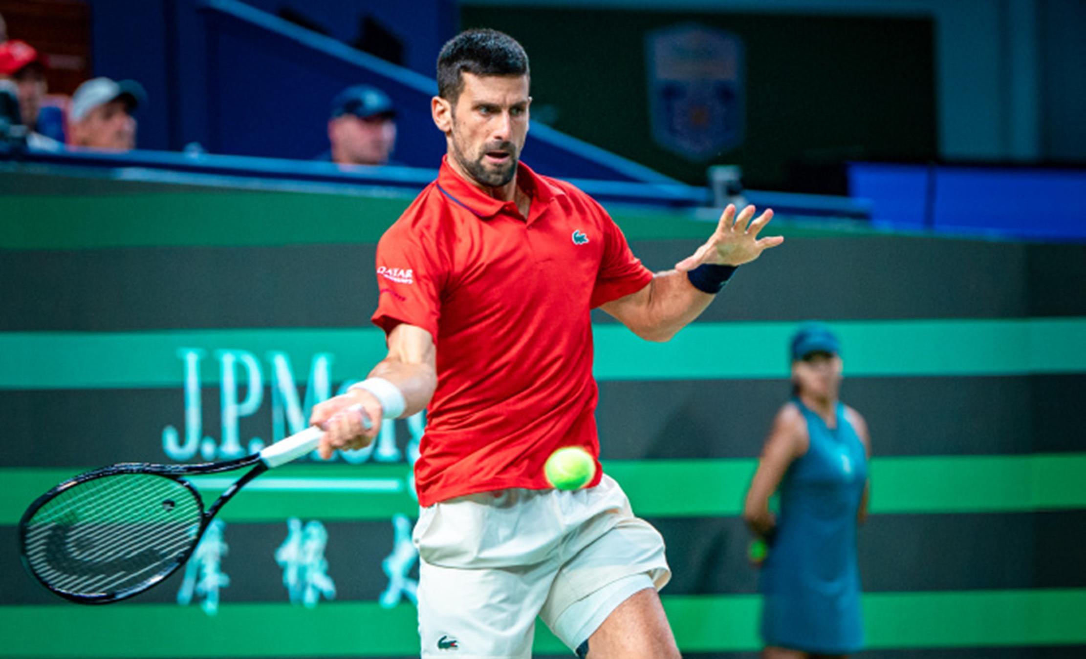 年终总决赛鏖战拉沃尔杯,德约科维奇点燃赛场 年终总决赛鏖战拉沃尔杯,德约科维奇点燃赛场