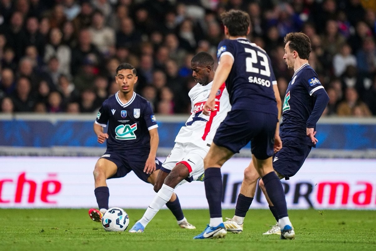 英格兰队险胜法国队,梁靖崑状态火热 英格兰队险胜法国队,梁靖崑状态火热