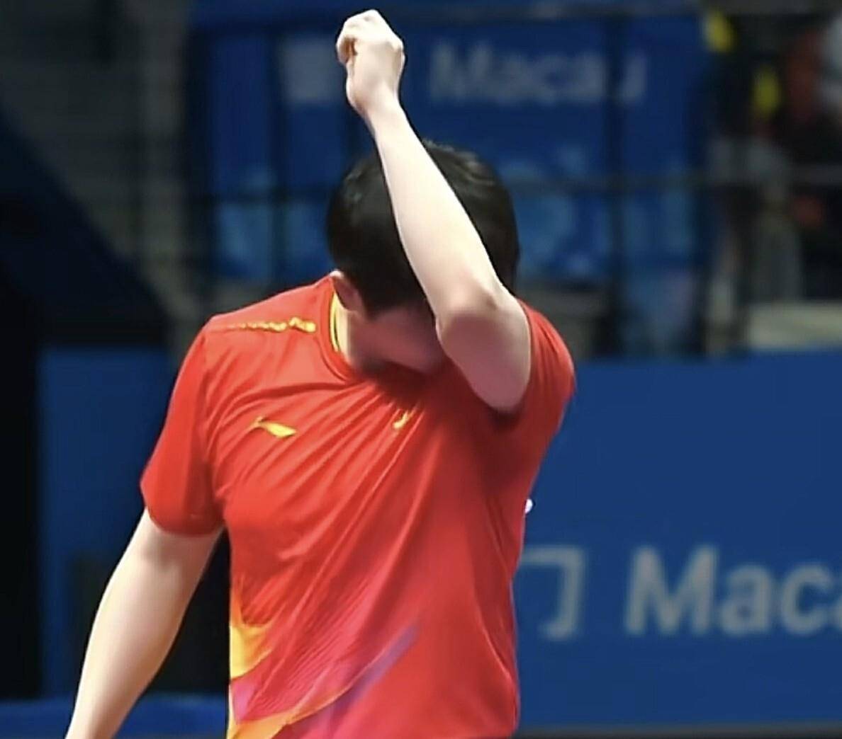 波兰队逆转中国队,张继科统治全场 波兰队逆转中国队,张继科统治全场