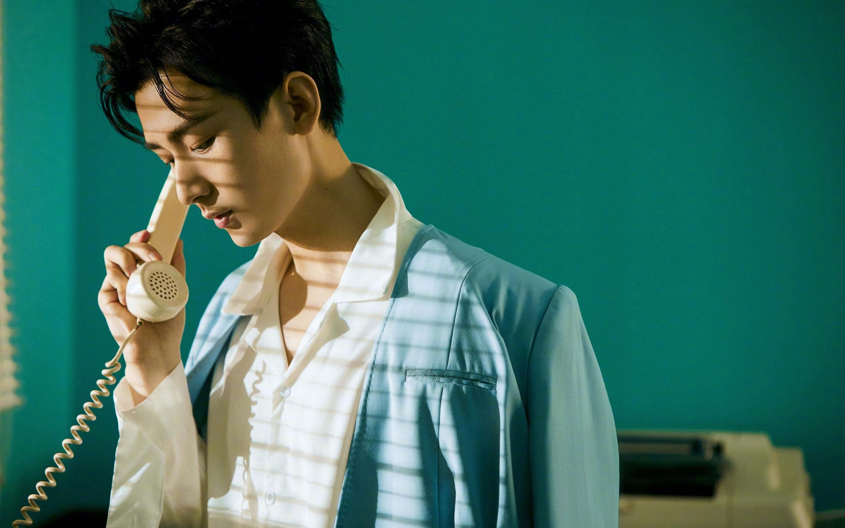 碾压与指尖艺术,篮球世界的两种胜利方程式