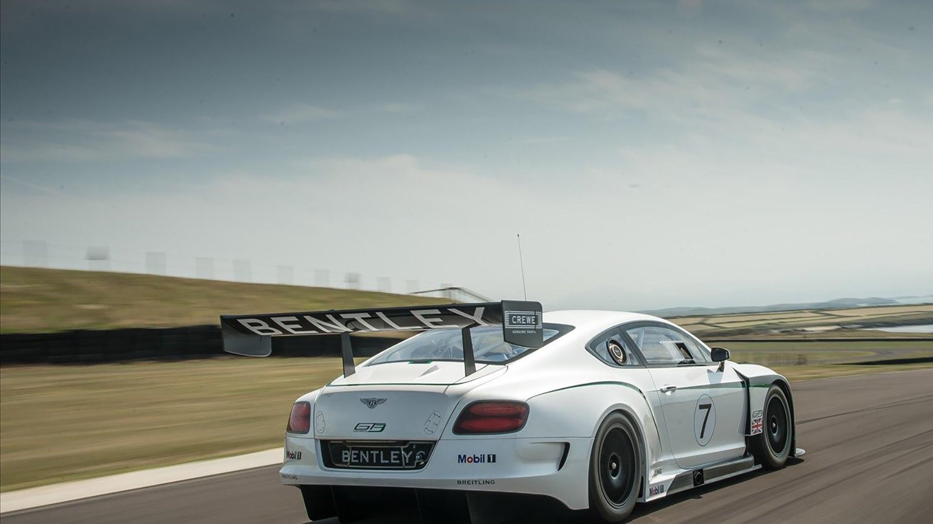 桑巴铁骑遭遇蓝军铁壁,加克波一剑封喉成安菲尔德的灯塔