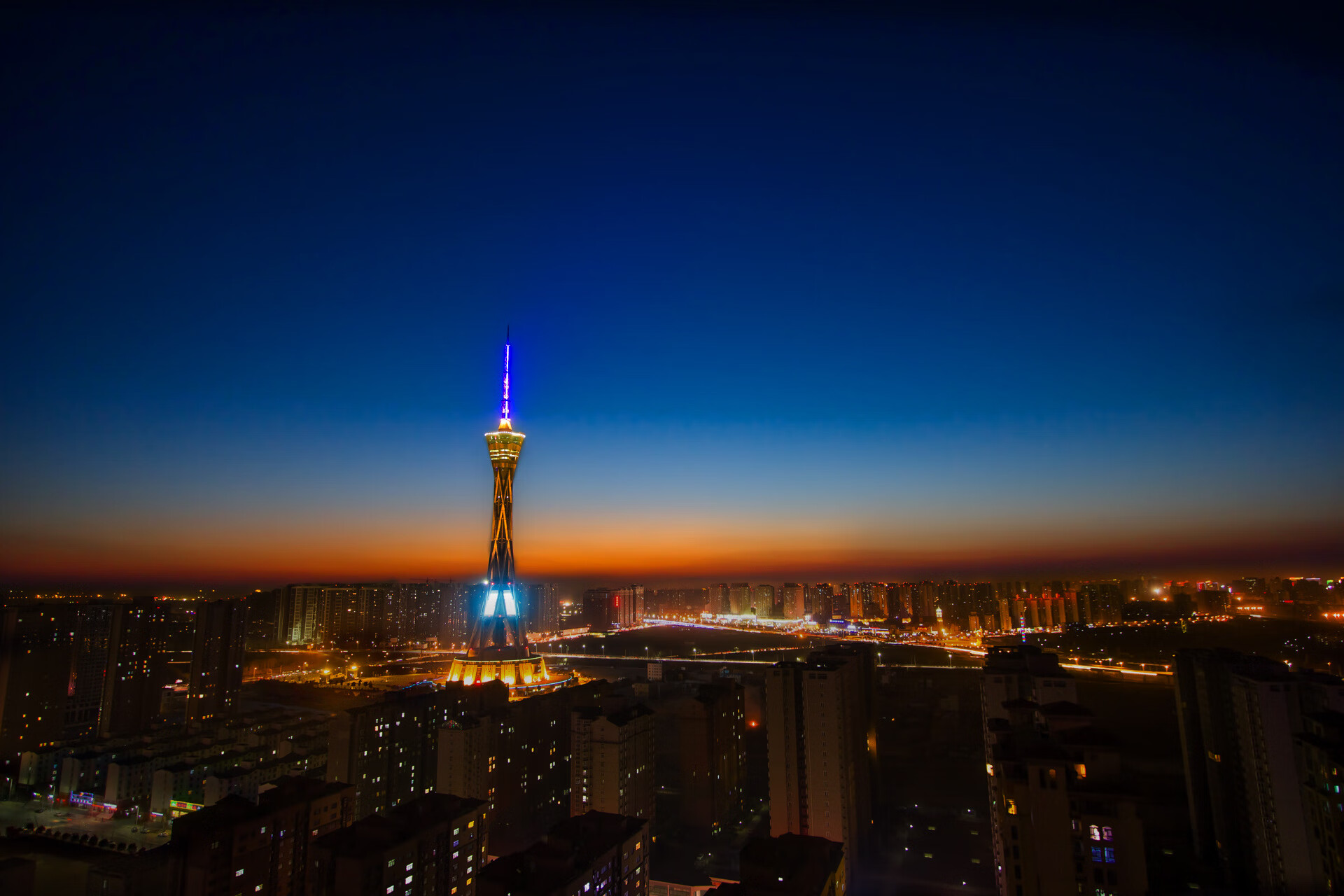 2026世界杯史诗之夜,哥伦比亚血洗印度,阿方索·戴维斯以中场统治力书写唯一传奇